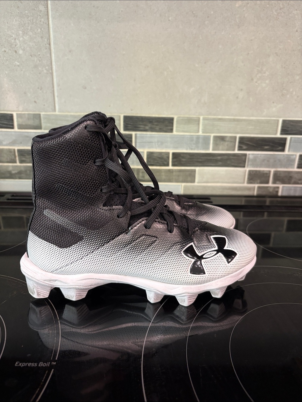 Under Armour Highlight Black and White High-Top Football Cleats size 4 youth EUC